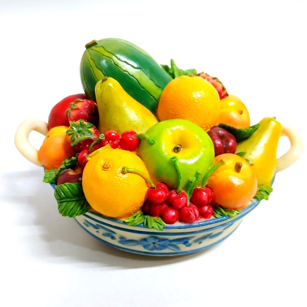 Vibrant Vintage Windup Musical Fruit Bowl Home Accent